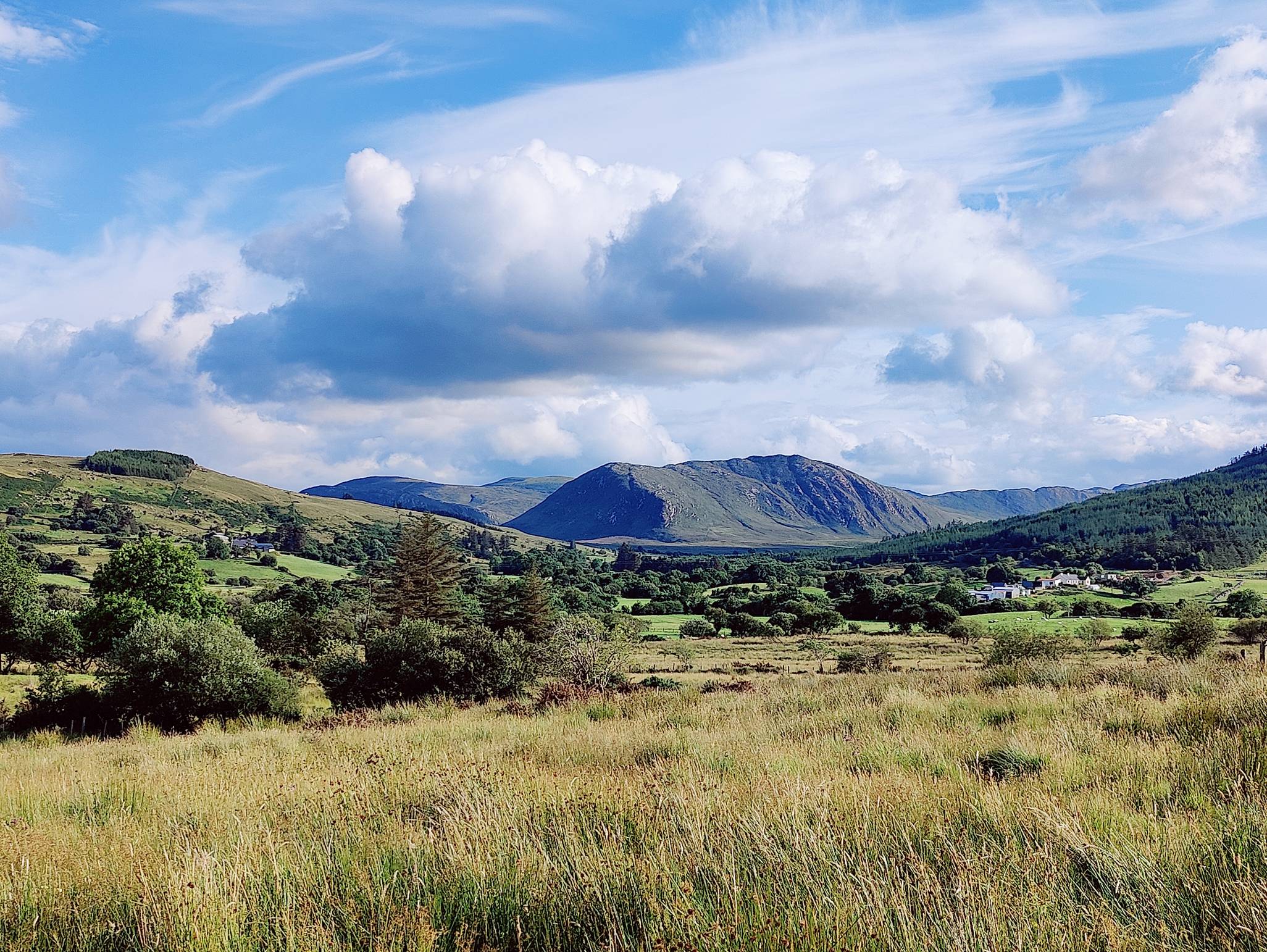 Na Cruacha Gorma, An Ghaeltacht Láir