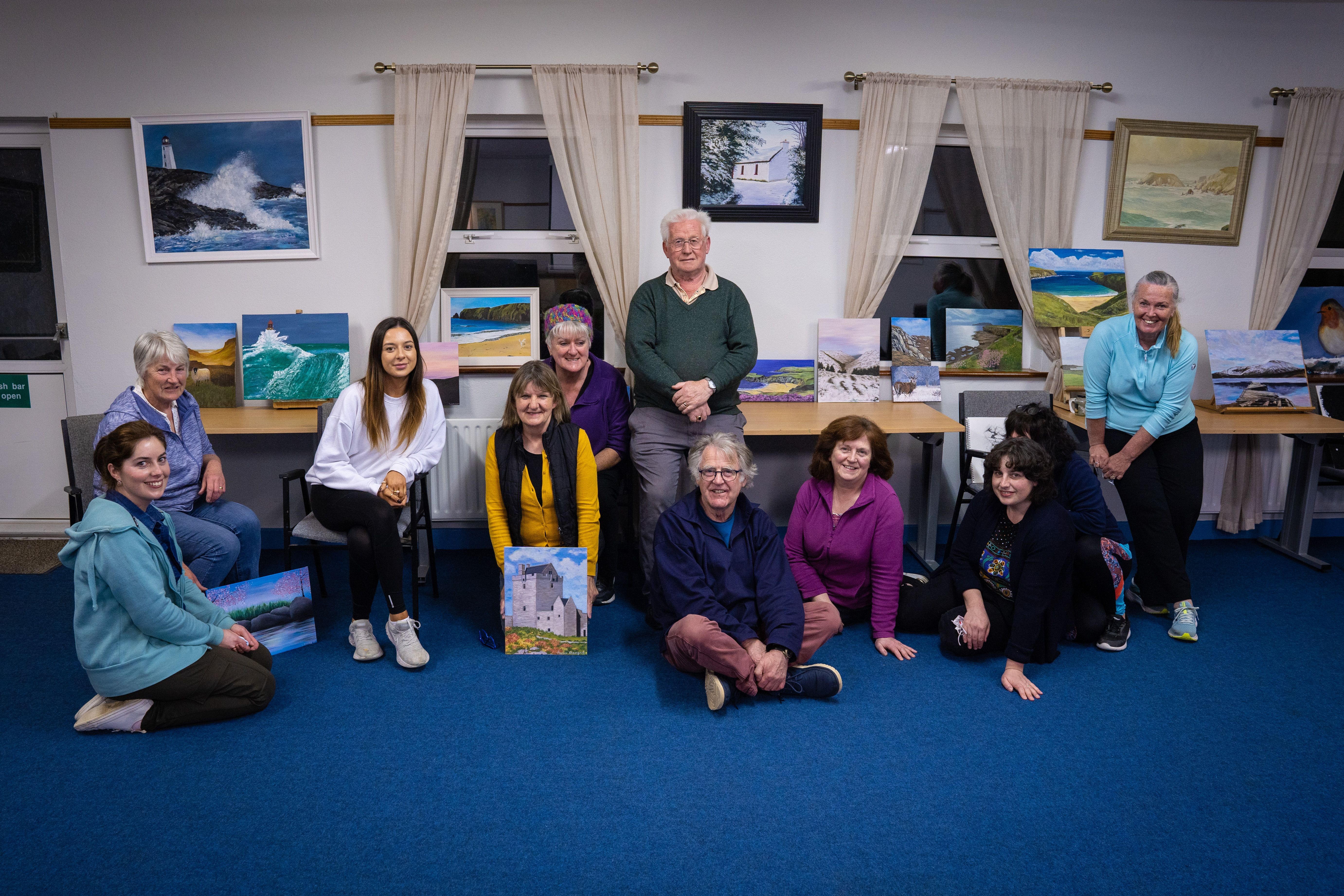 Painting night class in Oideas Gael