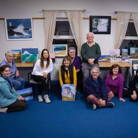 Painting night class in Oideas Gael