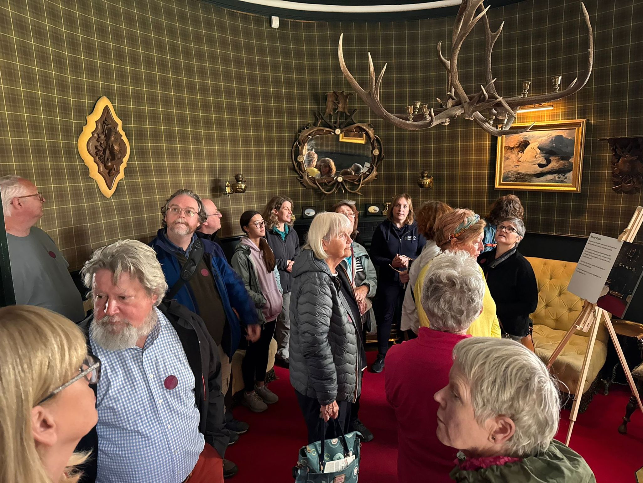 Cuairt ar Chaisleán Ghleann Bheatha