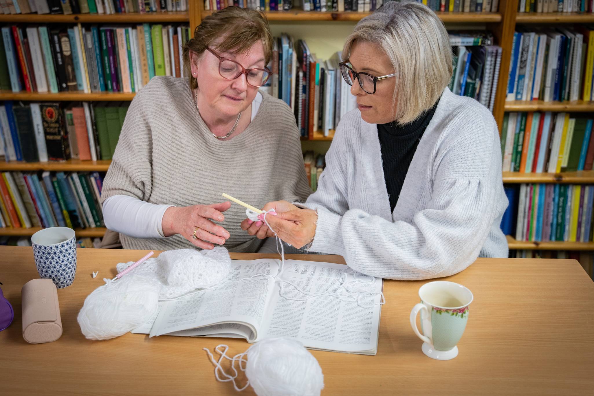 Cniotáil agus crochet